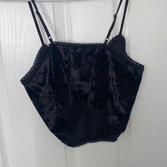 Bozzolo velvet black tank top. Size Large. - Picture 2 of 3